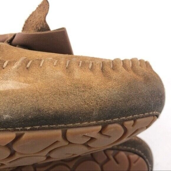 UGG Dakota Bow Moccasin Slippers 7 - Picture 11 of 12